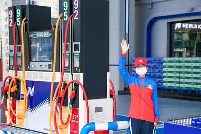 中能鏈合作油站再開(kāi)業(yè),"藍(lán)色旋風(fēng)"吸引大眾目光